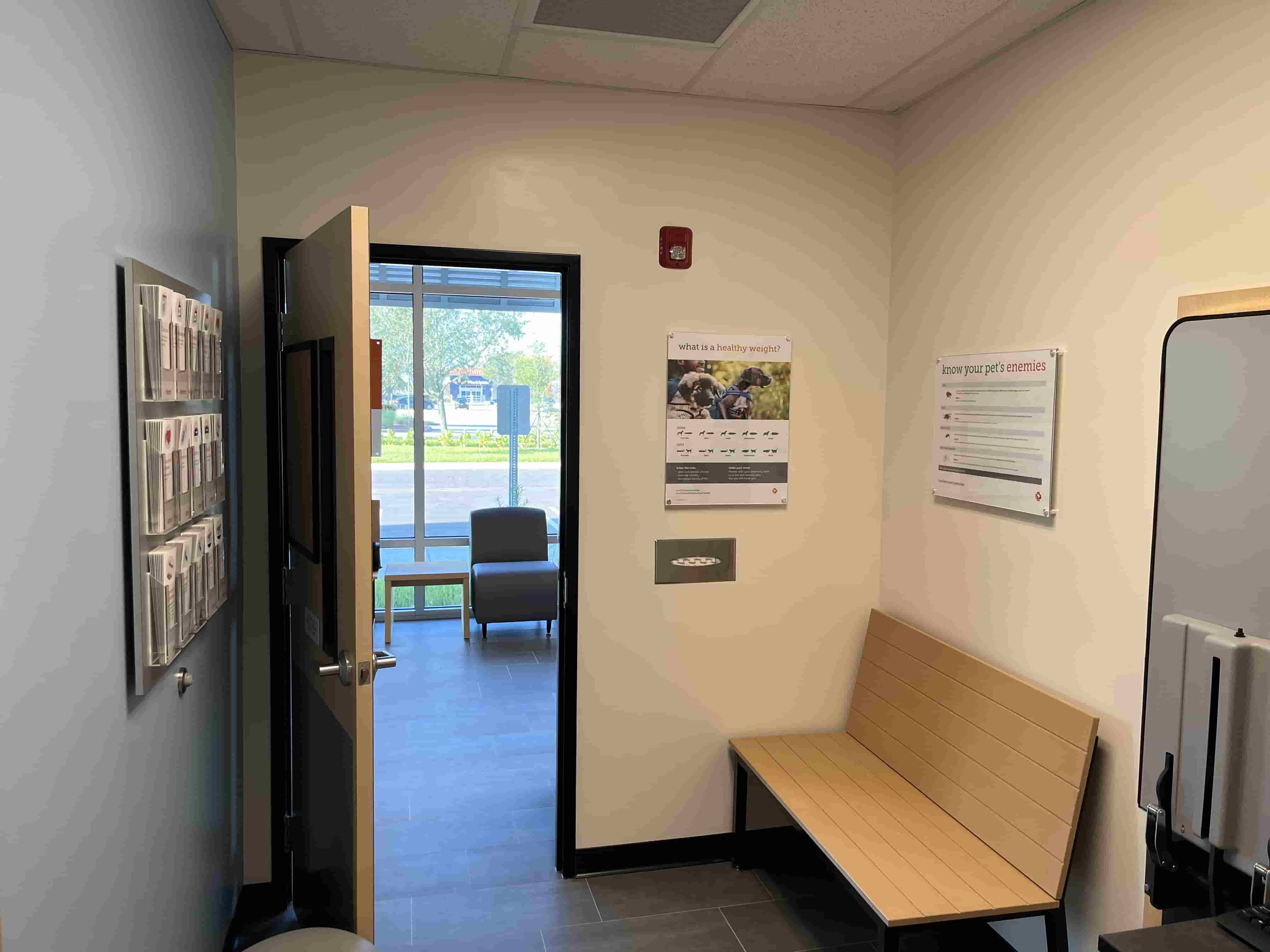 The Banfield Port St. Lucie Gatlin exam room entrance