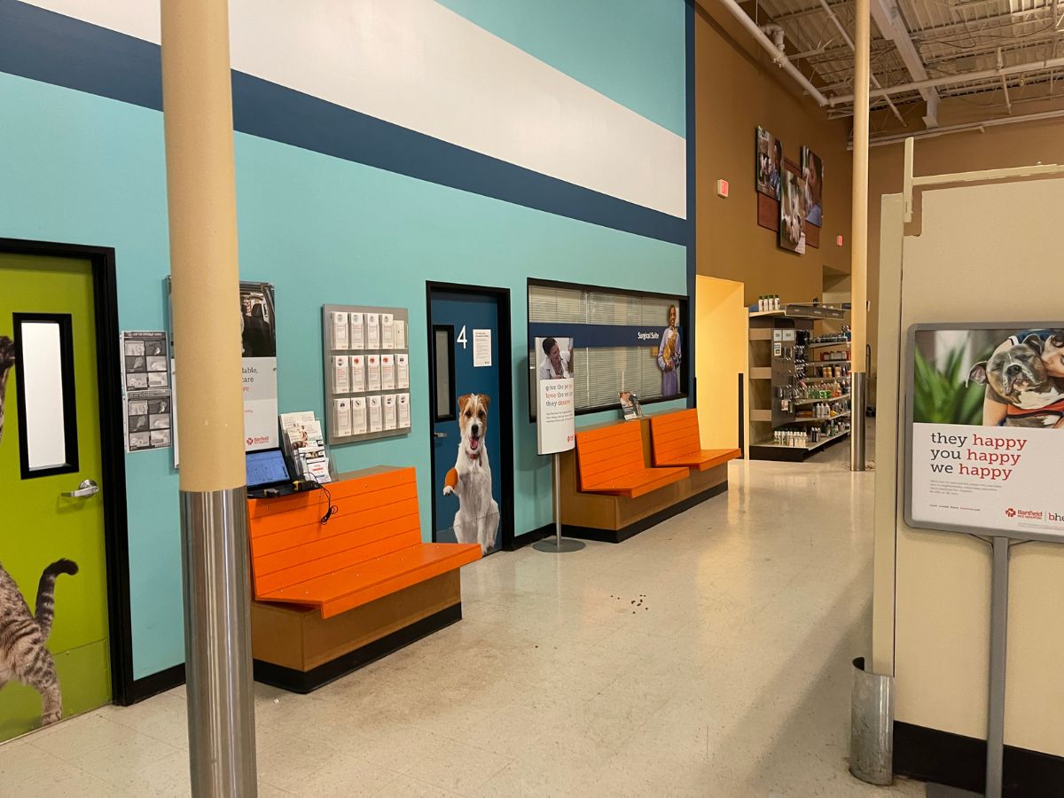 The Banfield Pet Hospital: High Point lobby