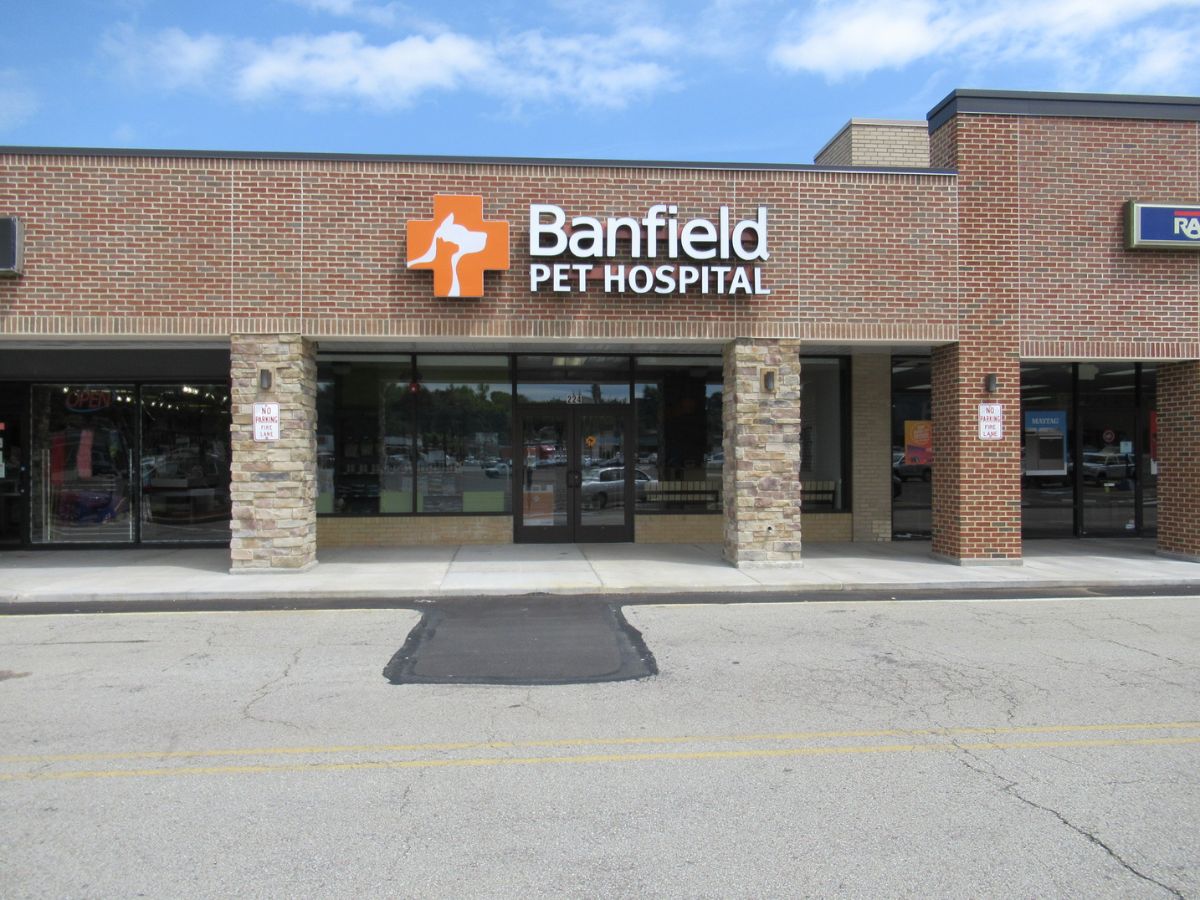 The Crafton Ingram Banfield hospital front exterior entrance