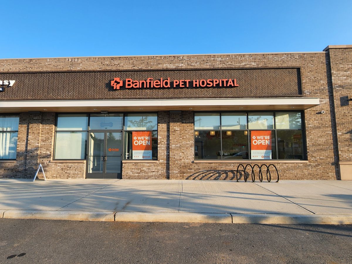 The Banfield - Metuchen hospital front entrance