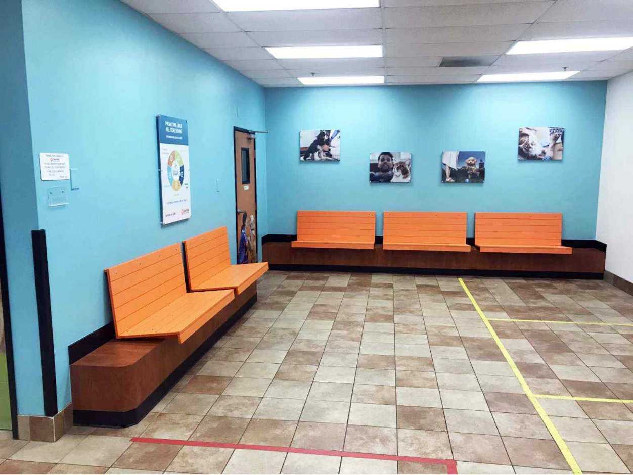 Banfield Pet Hospital, Baton Rouge, LA -  Lobby